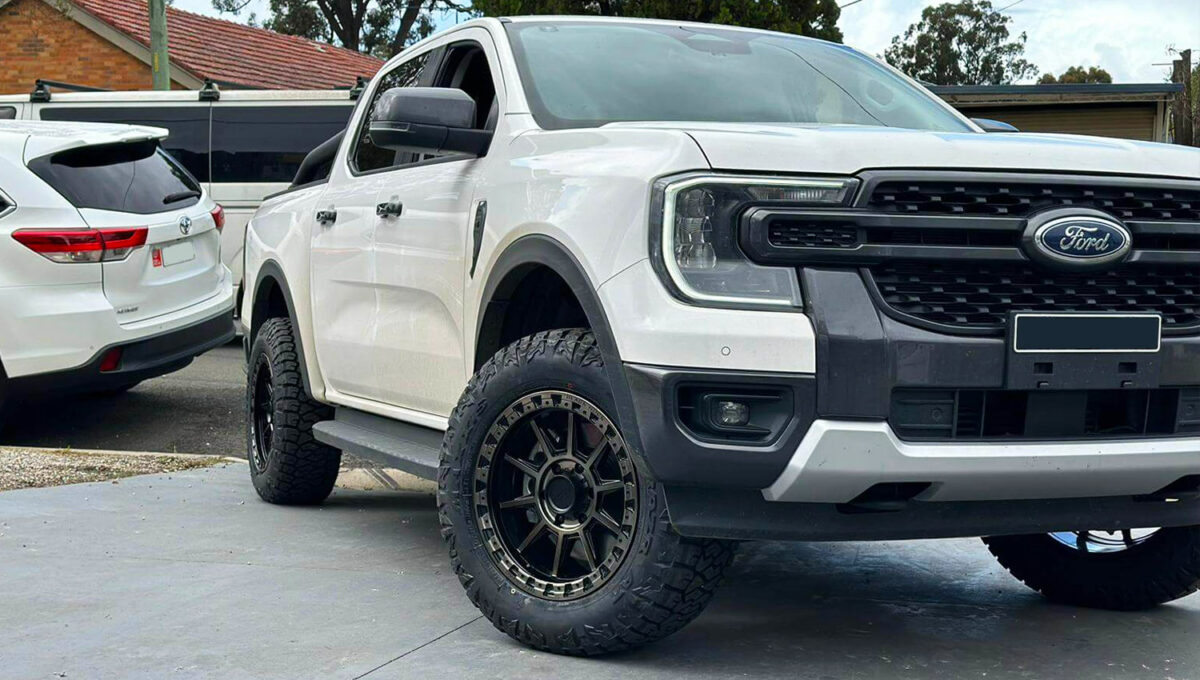 Maxxis Razr AT811 Tyre Pros and Cons CNC Wheels